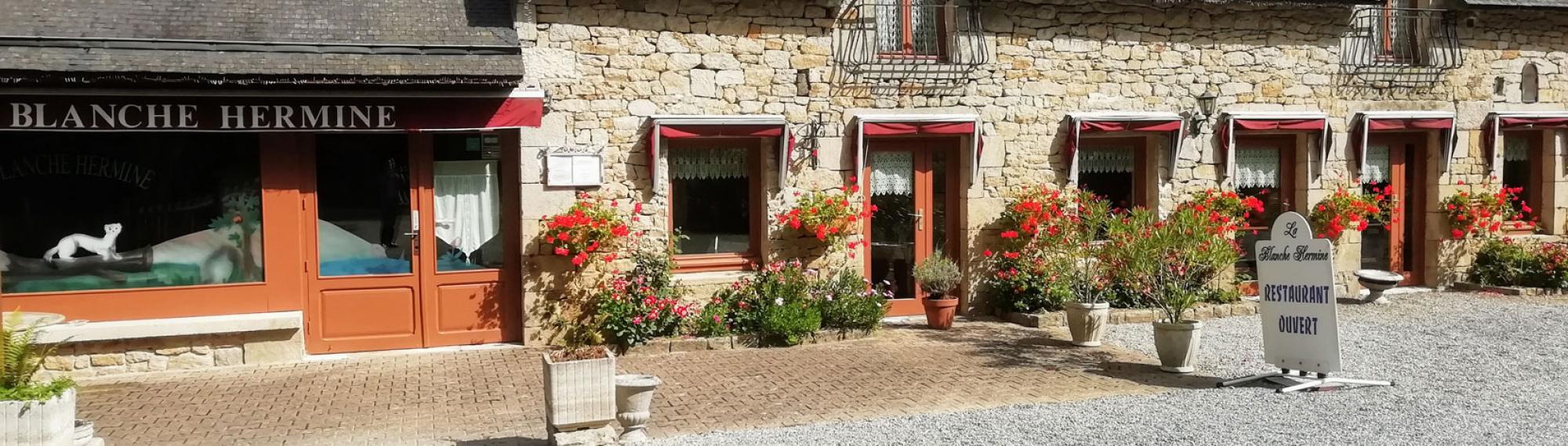 Restaurant et Relais de La Blanche Hermine à Plélan-le-Petit